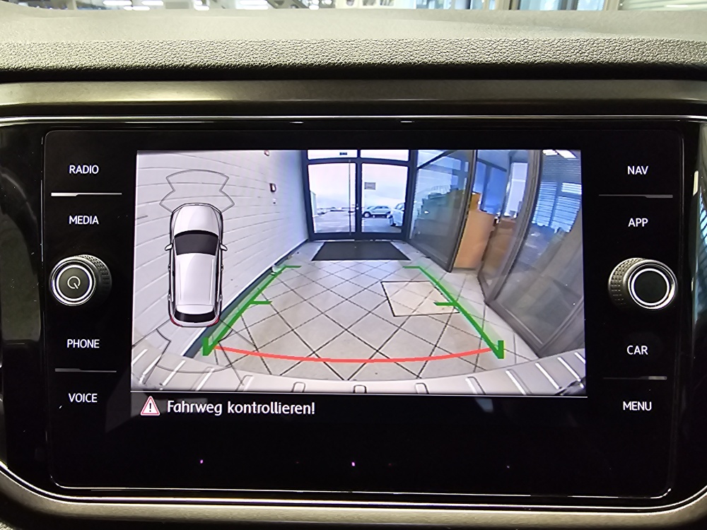 VW T-Roc  bei Hoffmann Automobile in Wolfsburg kaufen und sofort mitnehmen - Bild 18