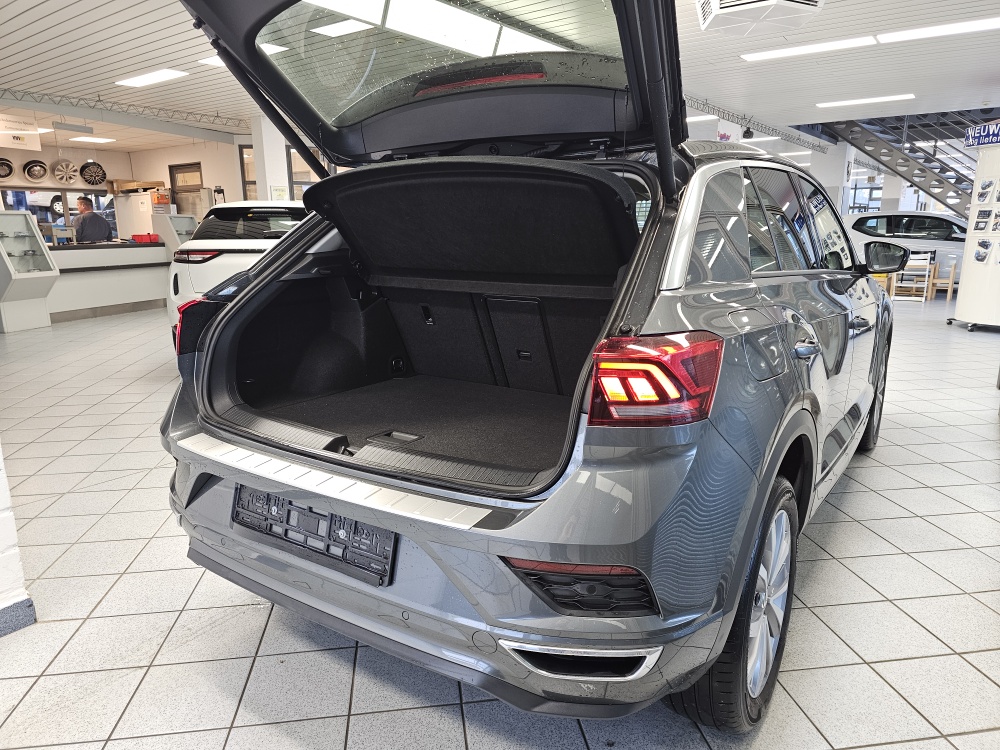 VW T-Roc  bei Hoffmann Automobile in Wolfsburg kaufen und sofort mitnehmen - Bild 2