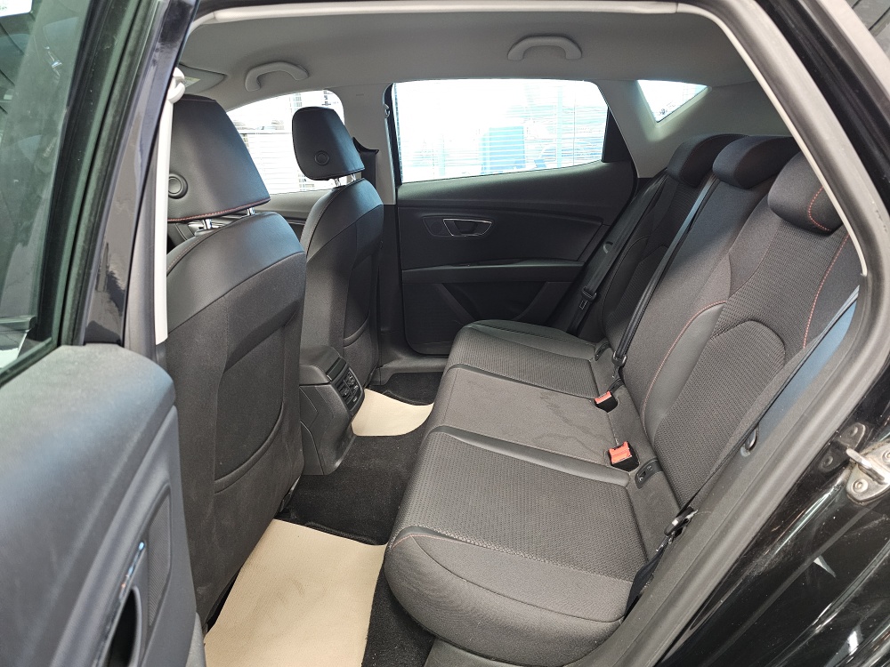 Seat Leon  bei Hoffmann Automobile in Wolfsburg kaufen und sofort mitnehmen - Bild 6