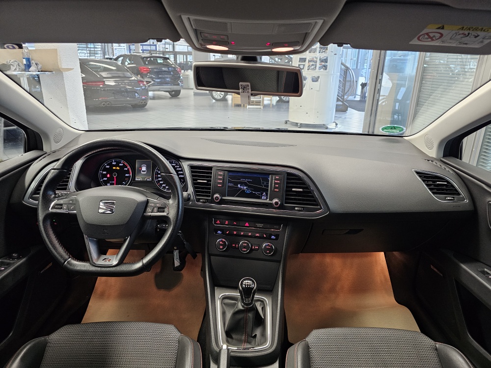 Seat Leon  bei Hoffmann Automobile in Wolfsburg kaufen und sofort mitnehmen - Bild 7