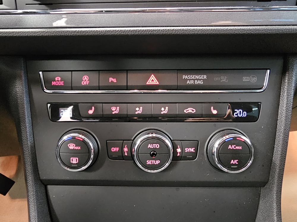 Seat Leon  bei Hoffmann Automobile in Wolfsburg kaufen und sofort mitnehmen - Bild 9