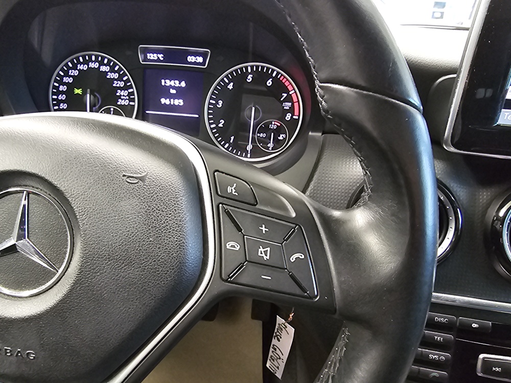 Mercedes-Benz A 180  bei Hoffmann Automobile in Wolfsburg kaufen und sofort mitnehmen - Bild 10