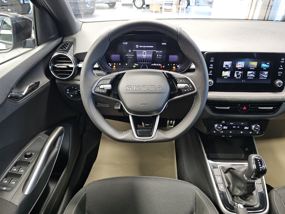 Skoda Fabia  bei Hoffmann Automobile in Wolfsburg kaufen und sofort mitnehmen - Bild 19