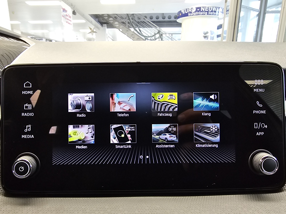 Skoda Fabia  bei Hoffmann Automobile in Wolfsburg kaufen und sofort mitnehmen - Bild 8