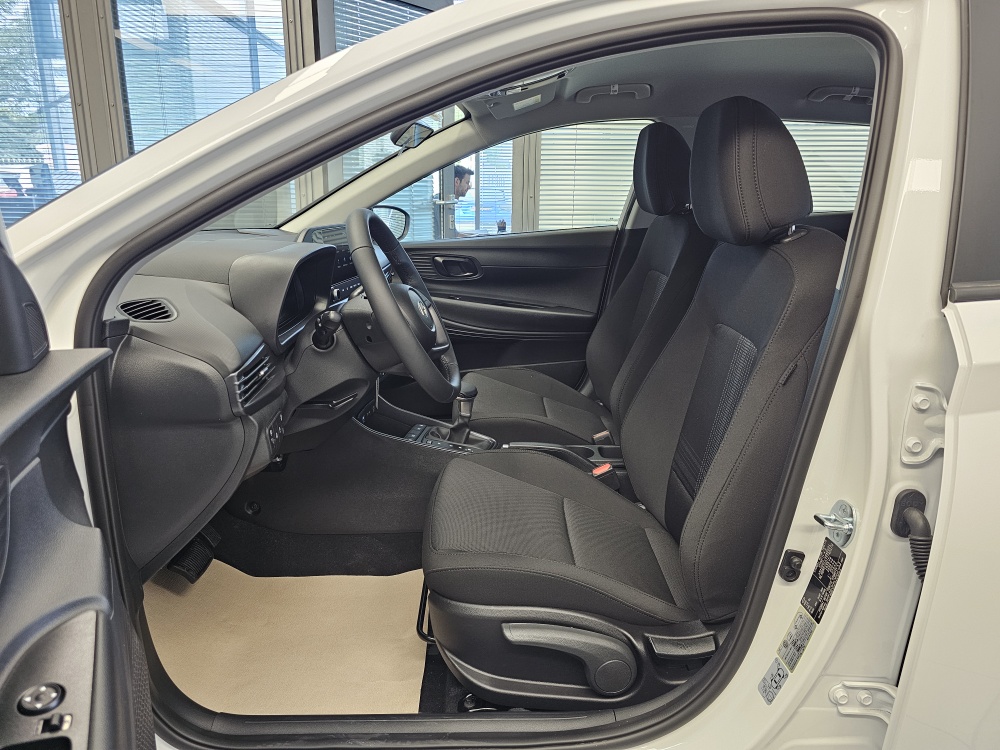 Hyundai i20 bei Hoffmann Automobile in Wolfsburg kaufen und sofort mitnehmen - Bild 22
