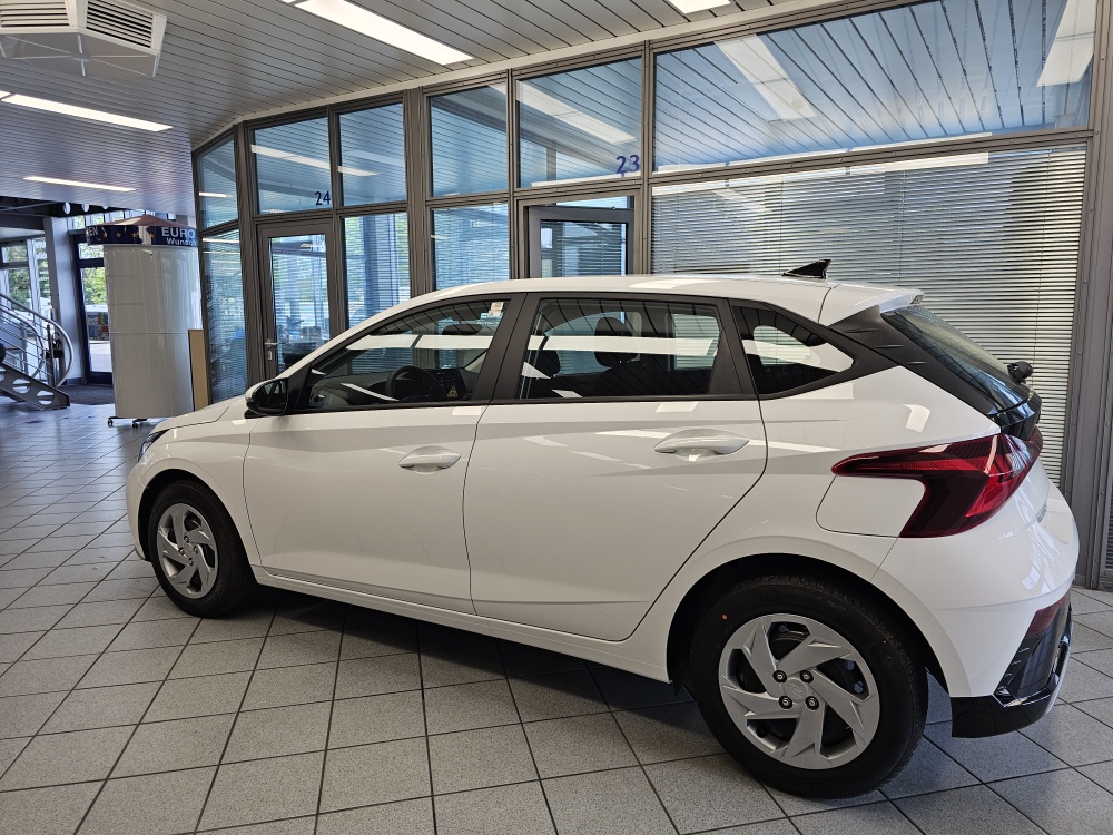 Hyundai i20 bei Hoffmann Automobile in Wolfsburg kaufen und sofort mitnehmen - Bild 24