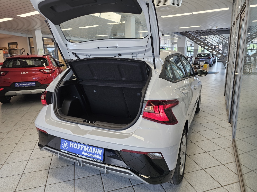 Hyundai i20 bei Hoffmann Automobile in Wolfsburg kaufen und sofort mitnehmen - Bild 2