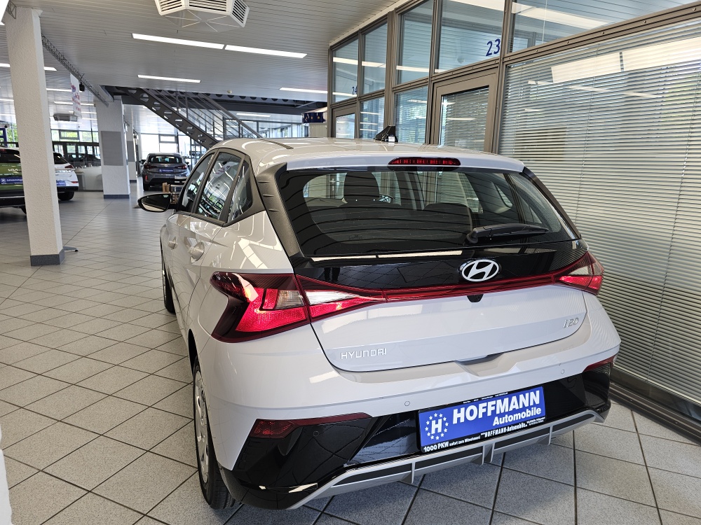 Hyundai i20 bei Hoffmann Automobile in Wolfsburg kaufen und sofort mitnehmen - Bild 3