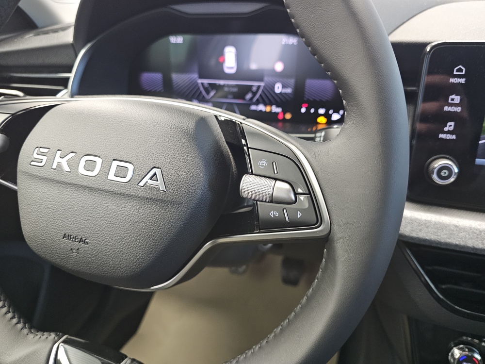 Skoda Kamiq bei Hoffmann Automobile in Wolfsburg kaufen und sofort mitnehmen - Bild 16
