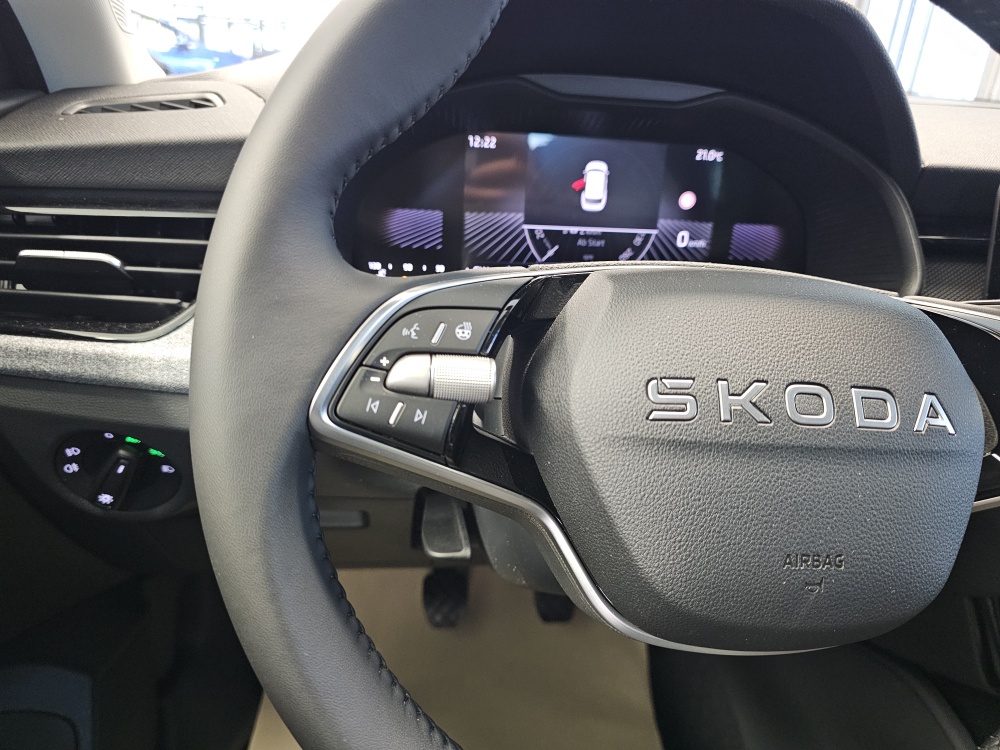Skoda Kamiq bei Hoffmann Automobile in Wolfsburg kaufen und sofort mitnehmen - Bild 17