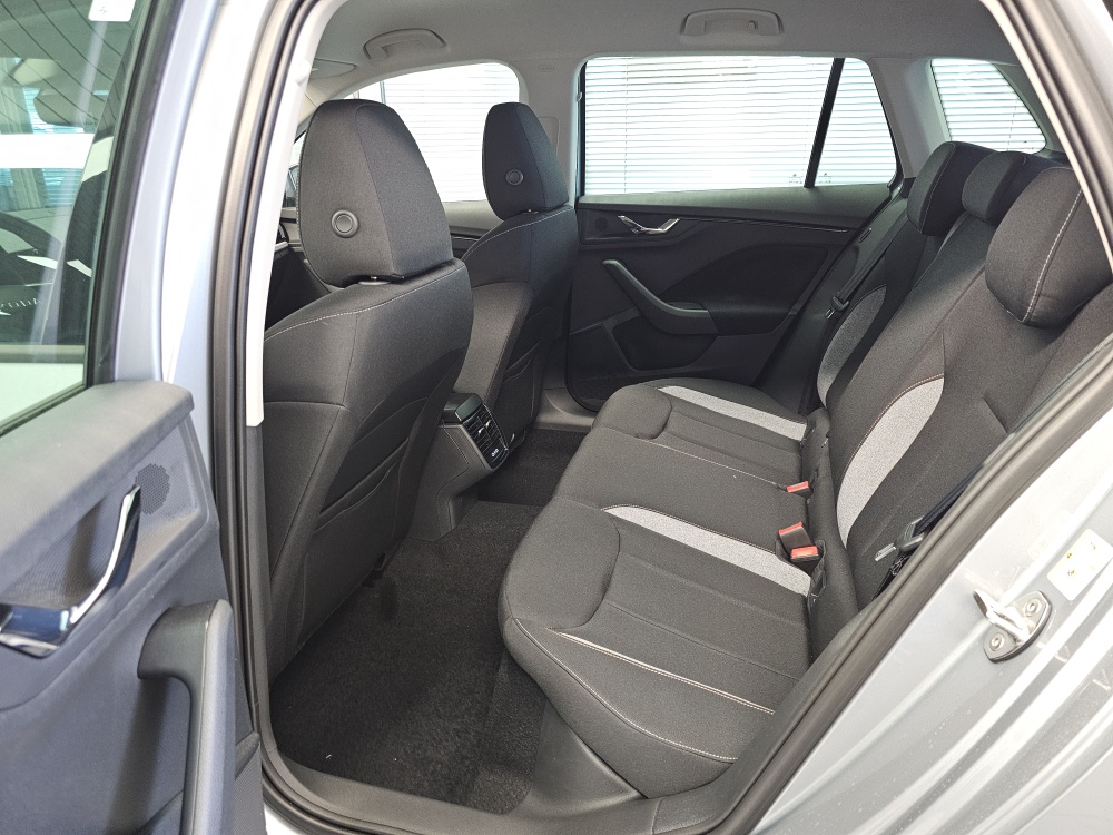 Skoda Kamiq bei Hoffmann Automobile in Wolfsburg kaufen und sofort mitnehmen - Bild 4