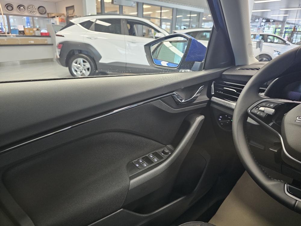 Skoda Kamiq bei Hoffmann Automobile in Wolfsburg kaufen und sofort mitnehmen - Bild 18