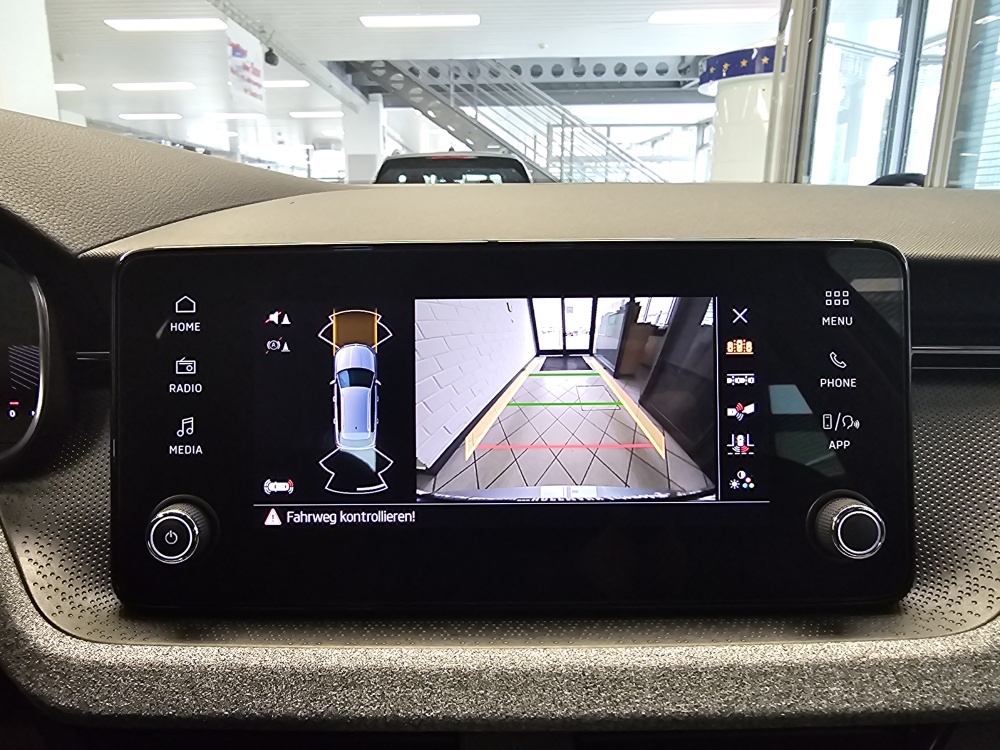 Skoda Kamiq bei Hoffmann Automobile in Wolfsburg kaufen und sofort mitnehmen - Bild 16