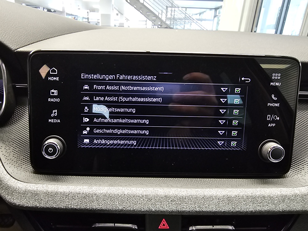 Skoda Kamiq bei Hoffmann Automobile in Wolfsburg kaufen und sofort mitnehmen - Bild 15