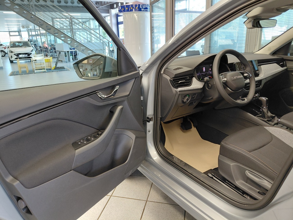 Skoda Kamiq bei Hoffmann Automobile in Wolfsburg kaufen und sofort mitnehmen - Bild 23