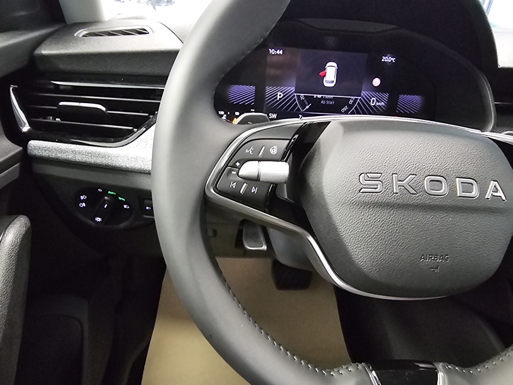 Skoda Kamiq bei Hoffmann Automobile in Wolfsburg kaufen und sofort mitnehmen - Bild 17