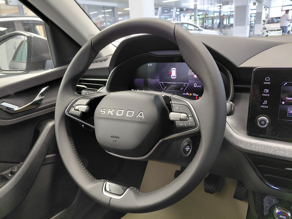 Skoda Kamiq bei Hoffmann Automobile in Wolfsburg kaufen und sofort mitnehmen - Bild 16
