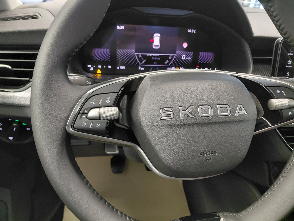 Skoda Kamiq bei Hoffmann Automobile in Wolfsburg kaufen und sofort mitnehmen - Bild 18
