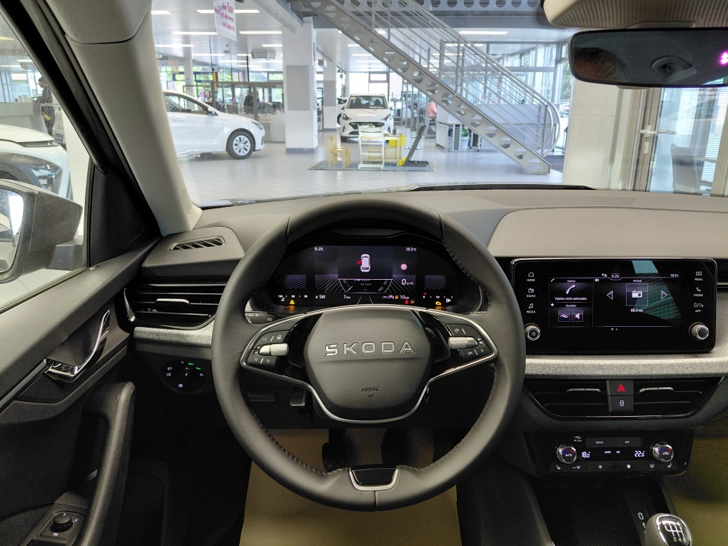 Skoda Kamiq bei Hoffmann Automobile in Wolfsburg kaufen und sofort mitnehmen - Bild 20