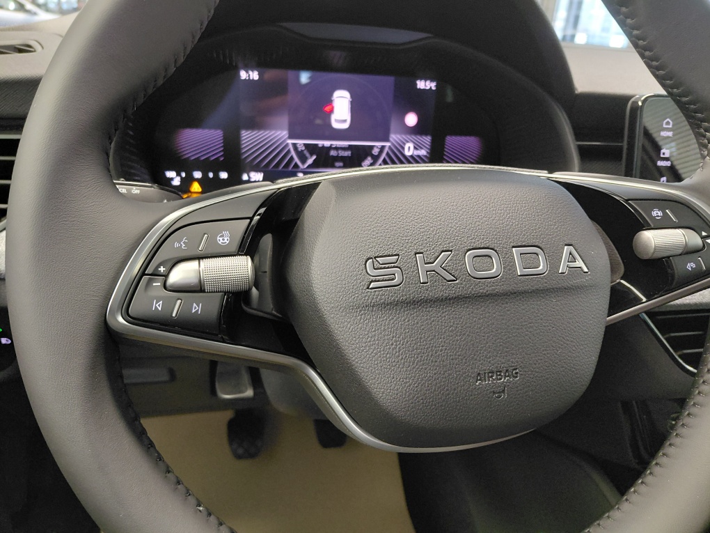 Skoda Kamiq bei Hoffmann Automobile in Wolfsburg kaufen und sofort mitnehmen - Bild 17