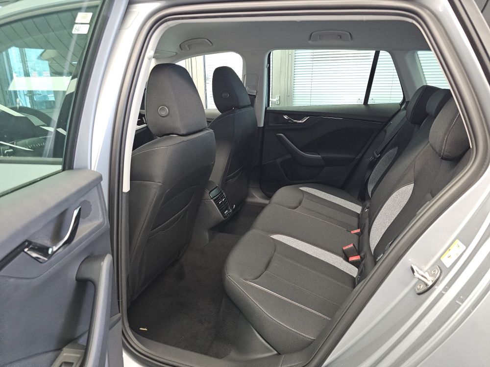 Skoda Kamiq bei Hoffmann Automobile in Wolfsburg kaufen und sofort mitnehmen - Bild 4