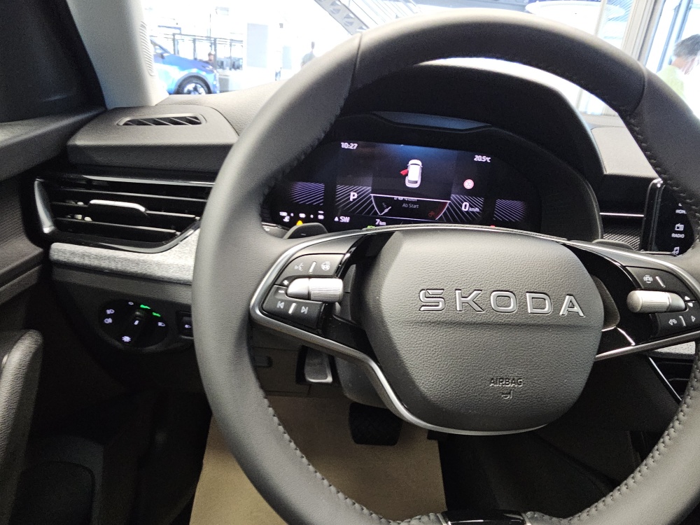 Skoda Kamiq bei Hoffmann Automobile in Wolfsburg kaufen und sofort mitnehmen - Bild 16