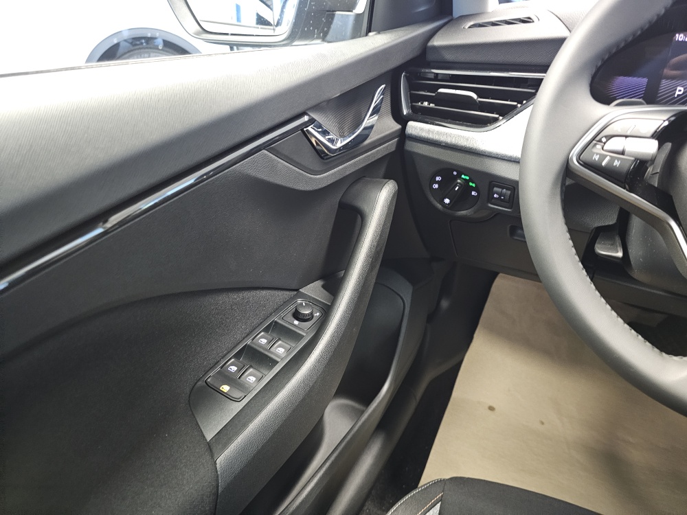 Skoda Kamiq bei Hoffmann Automobile in Wolfsburg kaufen und sofort mitnehmen - Bild 17