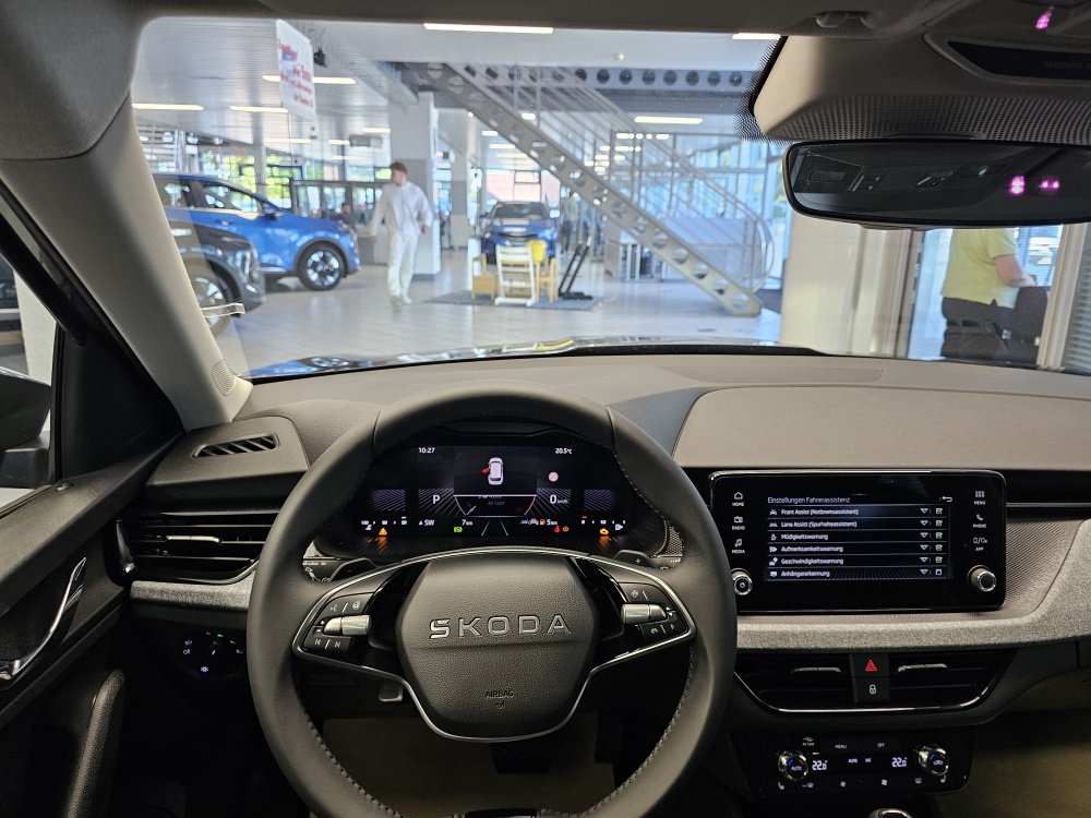 Skoda Kamiq bei Hoffmann Automobile in Wolfsburg kaufen und sofort mitnehmen - Bild 18