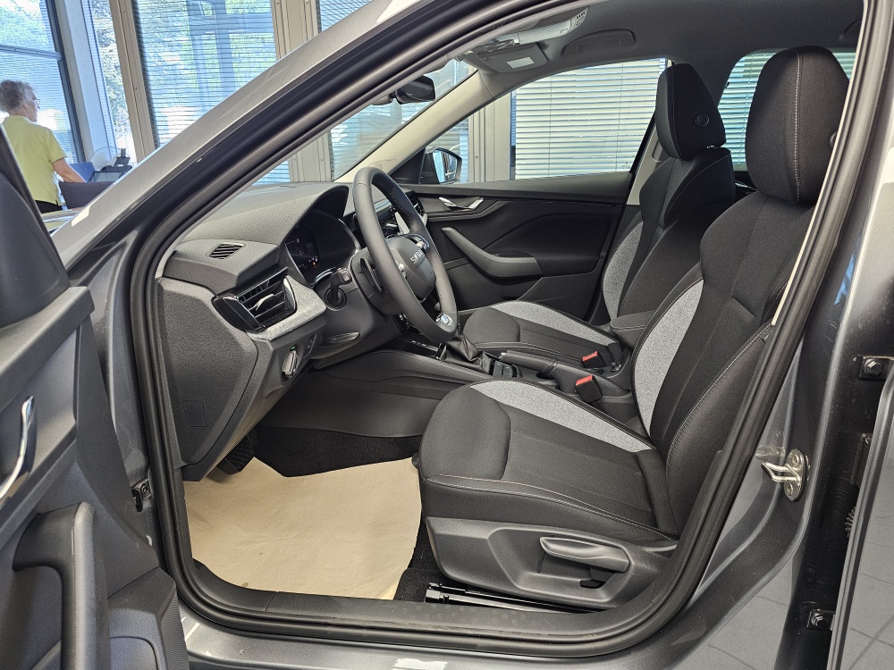Skoda Kamiq bei Hoffmann Automobile in Wolfsburg kaufen und sofort mitnehmen - Bild 21