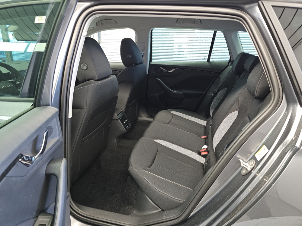 Skoda Kamiq bei Hoffmann Automobile in Wolfsburg kaufen und sofort mitnehmen - Bild 4
