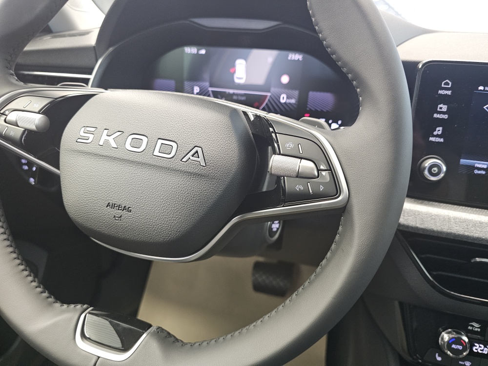 Skoda Kamiq bei Hoffmann Automobile in Wolfsburg kaufen und sofort mitnehmen - Bild 14