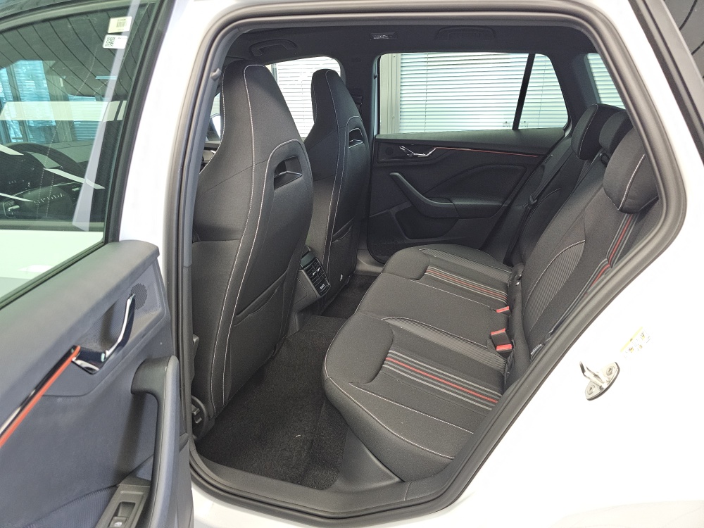 Skoda Kamiq bei Hoffmann Automobile in Wolfsburg kaufen und sofort mitnehmen - Bild 4