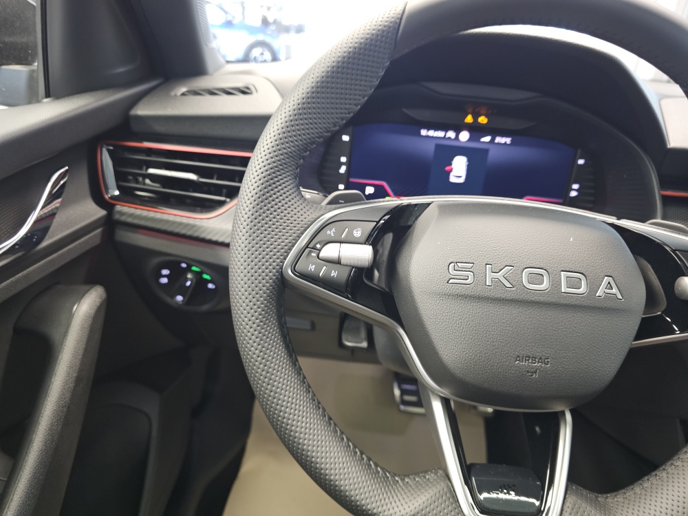 Skoda Kamiq bei Hoffmann Automobile in Wolfsburg kaufen und sofort mitnehmen - Bild 17