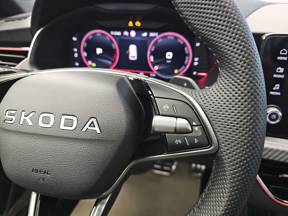 Skoda Kamiq bei Hoffmann Automobile in Wolfsburg kaufen und sofort mitnehmen - Bild 16