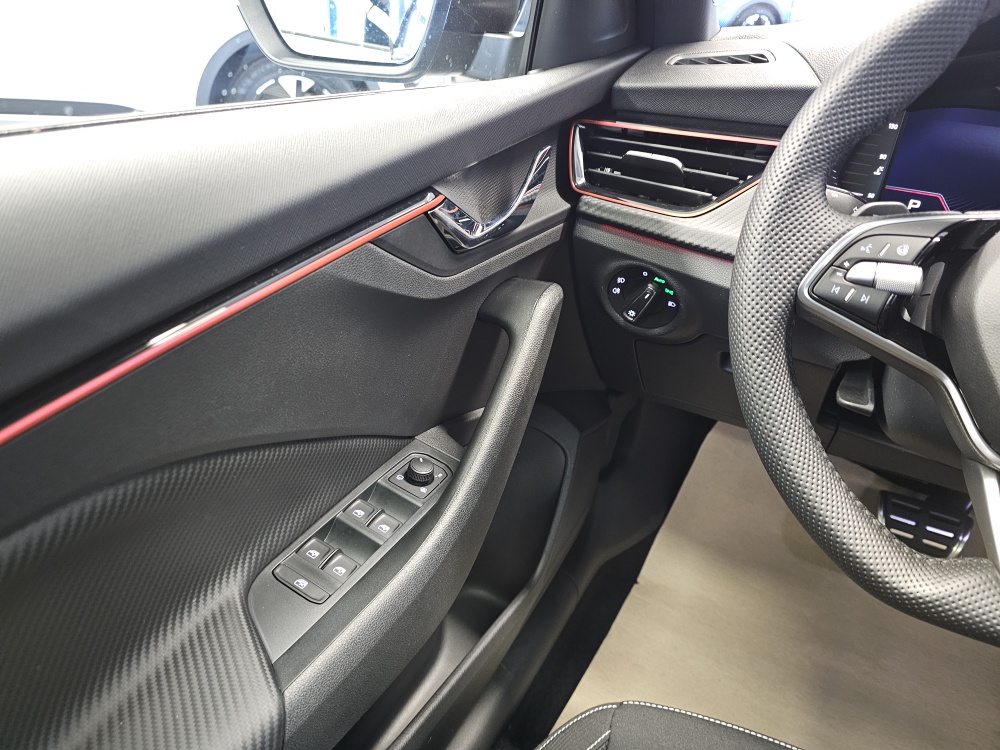 Skoda Kamiq bei Hoffmann Automobile in Wolfsburg kaufen und sofort mitnehmen - Bild 16