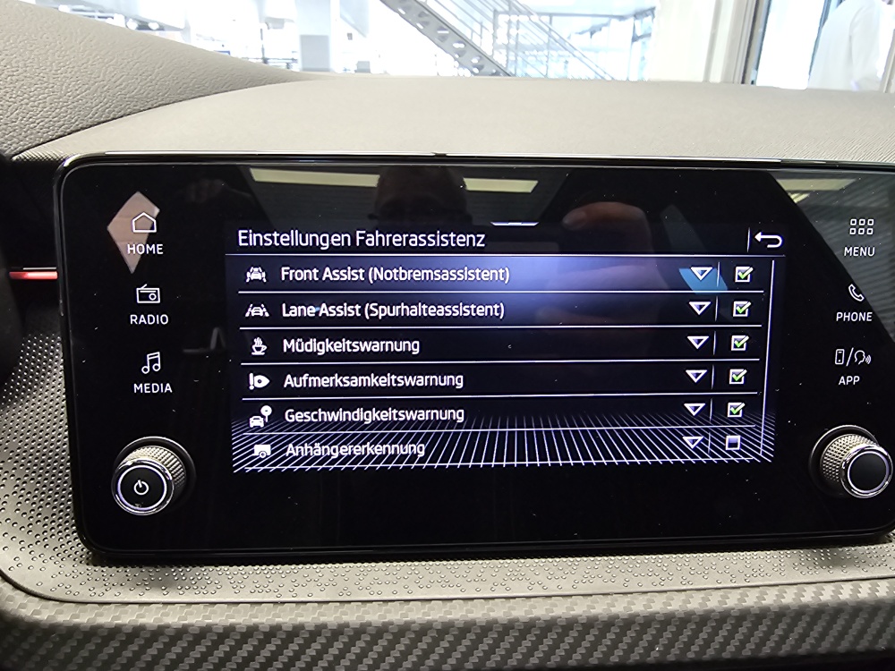 Skoda Kamiq bei Hoffmann Automobile in Wolfsburg kaufen und sofort mitnehmen - Bild 15