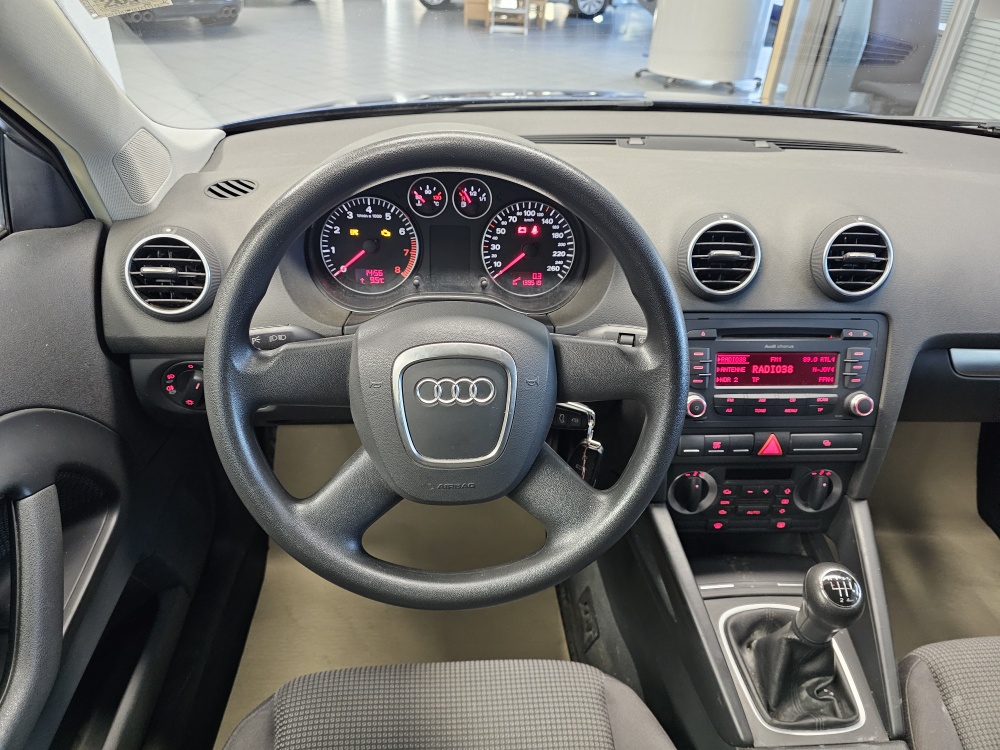 Audi A3 Sportback  bei Hoffmann Automobile in Wolfsburg kaufen und sofort mitnehmen - Bild 12