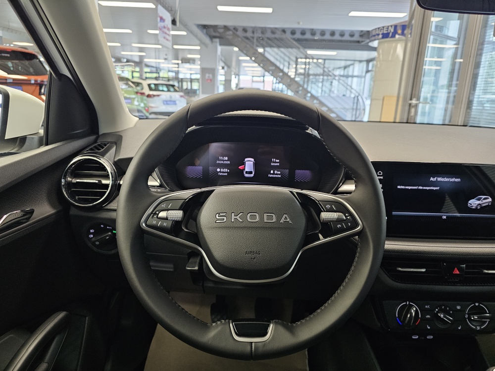 Skoda Fabia bei Hoffmann Automobile in Wolfsburg kaufen und sofort mitnehmen - Bild 18