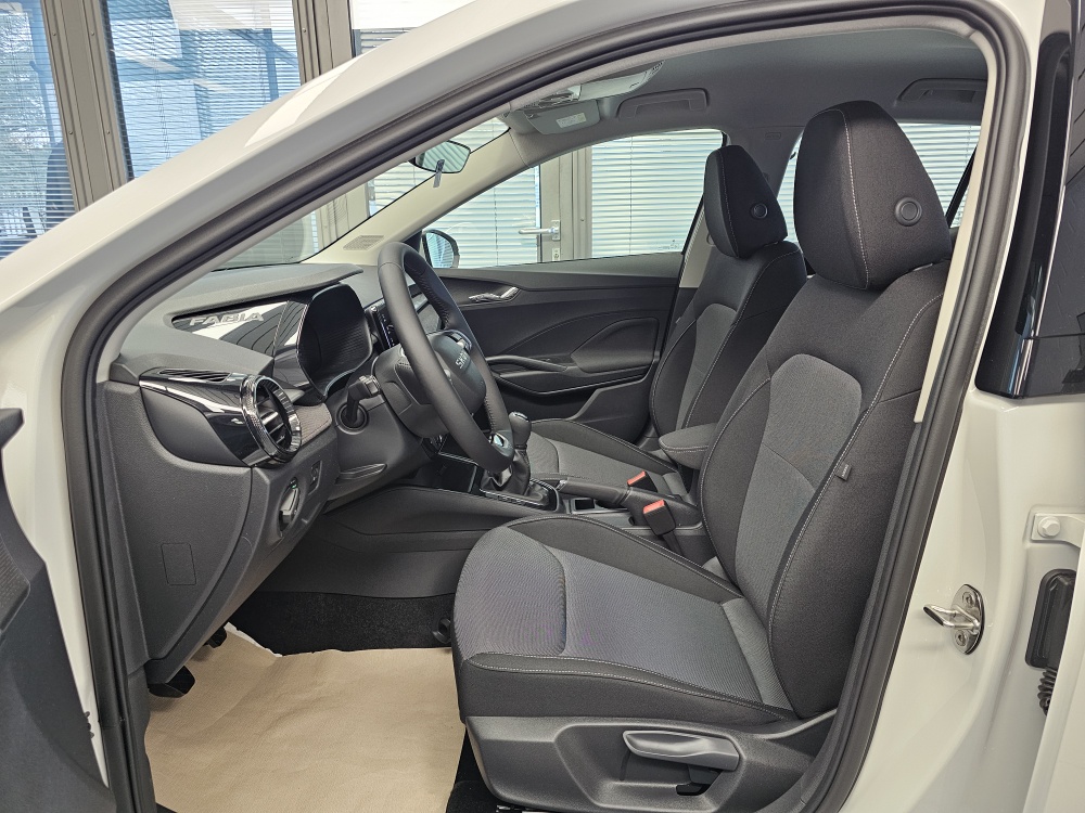 Skoda Fabia bei Hoffmann Automobile in Wolfsburg kaufen und sofort mitnehmen - Bild 20