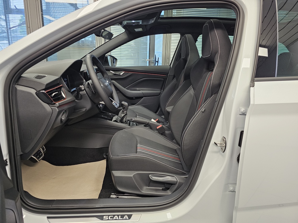 Skoda Scala bei Hoffmann Automobile in Wolfsburg kaufen und sofort mitnehmen - Bild 24
