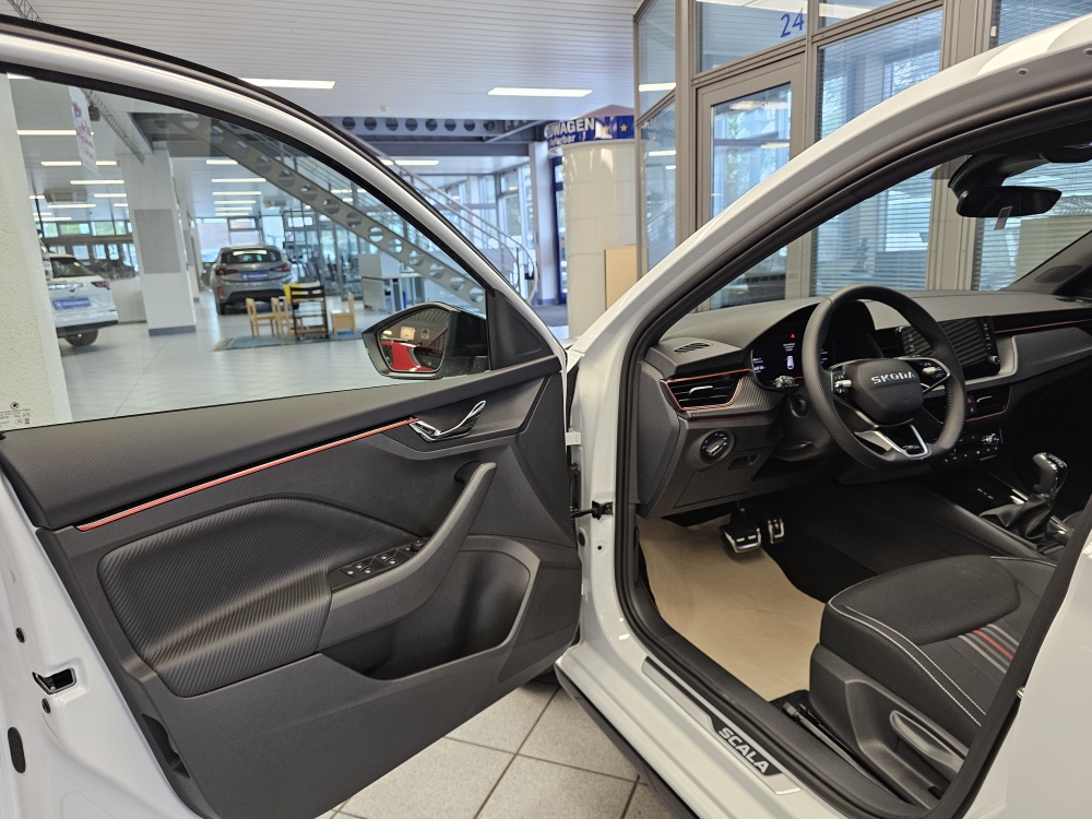 Skoda Scala bei Hoffmann Automobile in Wolfsburg kaufen und sofort mitnehmen - Bild 25