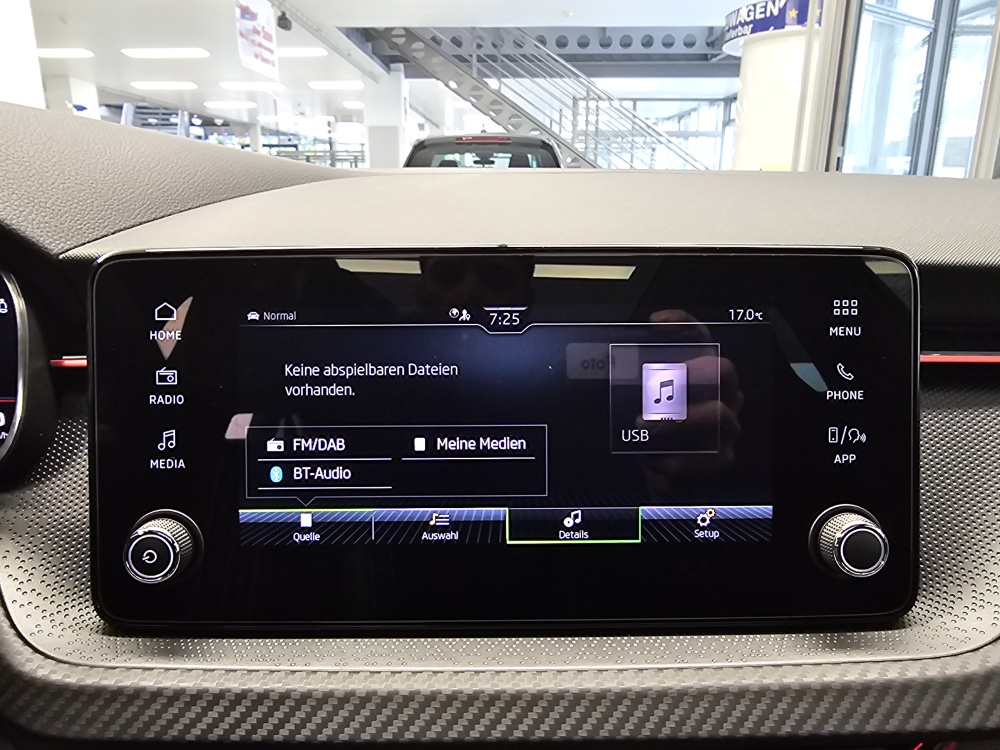 Skoda Scala bei Hoffmann Automobile in Wolfsburg kaufen und sofort mitnehmen - Bild 16