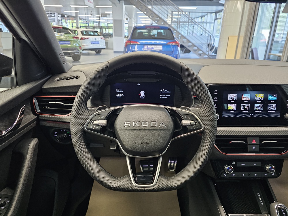 Skoda Scala bei Hoffmann Automobile in Wolfsburg kaufen und sofort mitnehmen - Bild 24