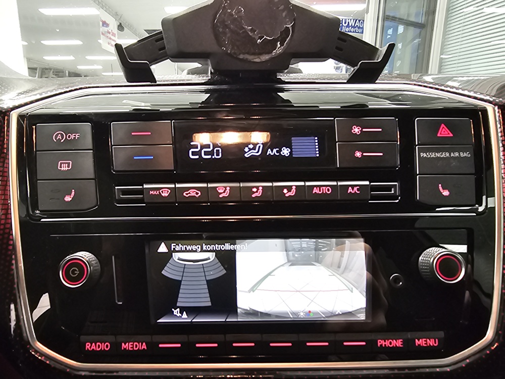 VW up!  bei Hoffmann Automobile in Wolfsburg kaufen und sofort mitnehmen - Bild 11