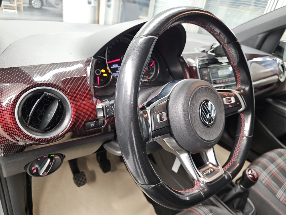 VW up!  bei Hoffmann Automobile in Wolfsburg kaufen und sofort mitnehmen - Bild 16