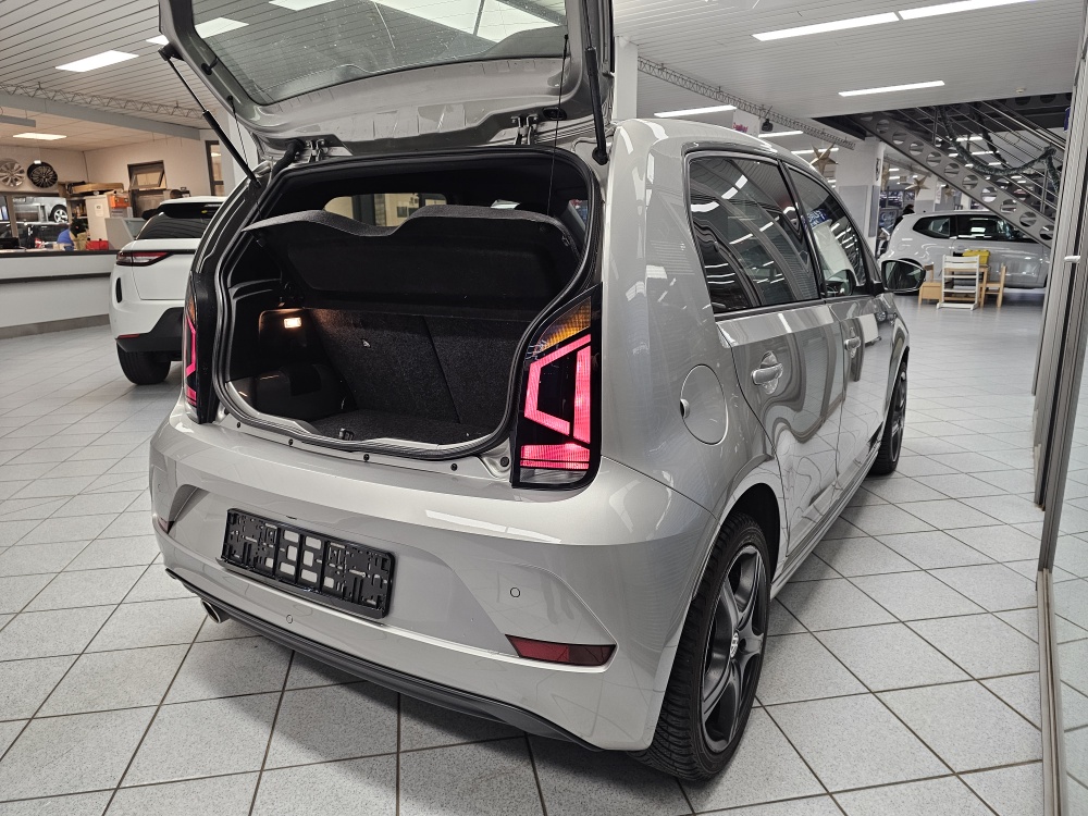 VW up!  bei Hoffmann Automobile in Wolfsburg kaufen und sofort mitnehmen - Bild 2