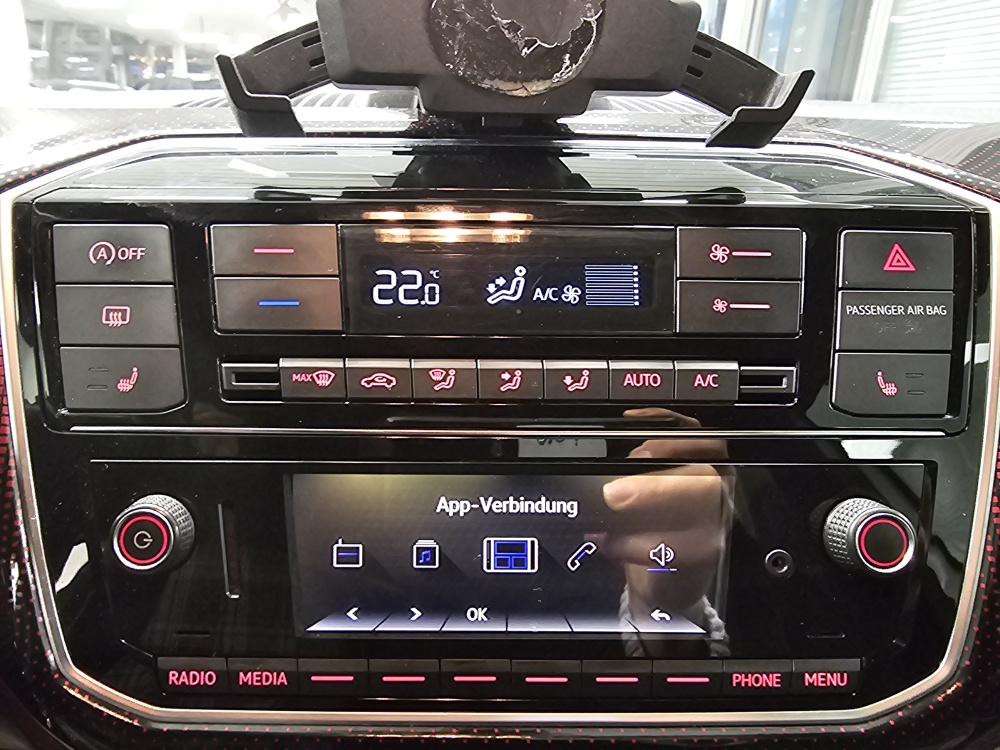 VW up!  bei Hoffmann Automobile in Wolfsburg kaufen und sofort mitnehmen - Bild 9