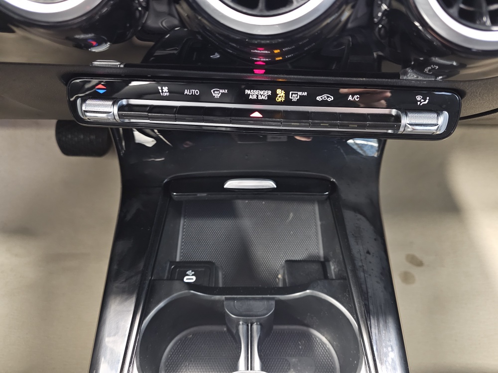 Mercedes-Benz A 180 bei Hoffmann Automobile in Wolfsburg kaufen und sofort mitnehmen - Bild 9