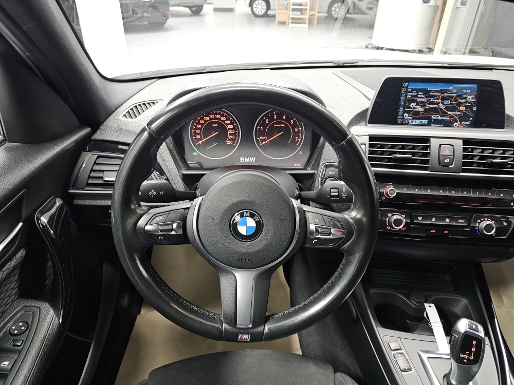 BMW 118i  bei Hoffmann Automobile in Wolfsburg kaufen und sofort mitnehmen - Bild 19
