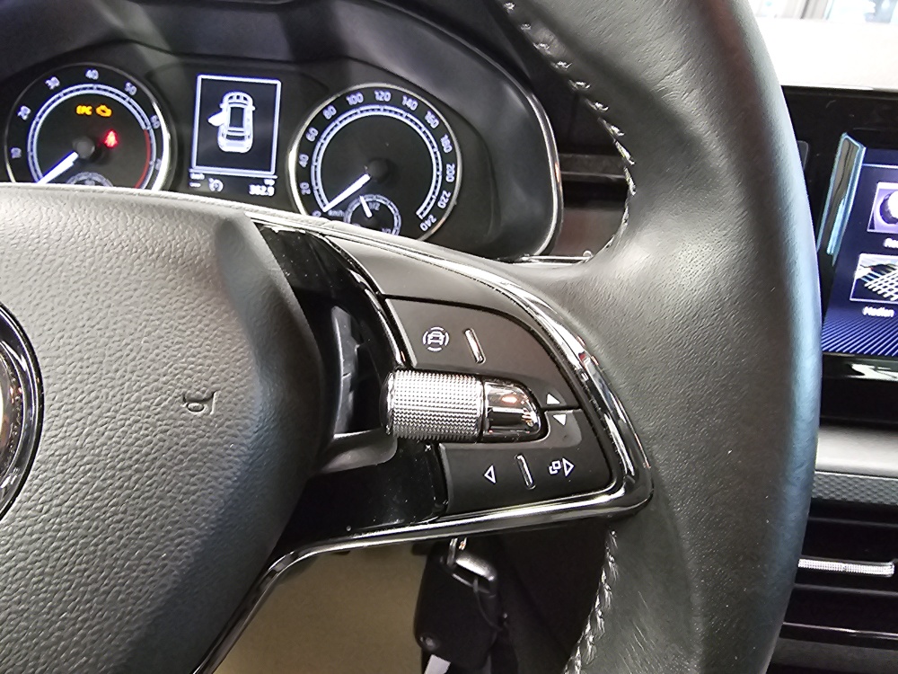 Skoda Kamiq  bei Hoffmann Automobile in Wolfsburg kaufen und sofort mitnehmen - Bild 16